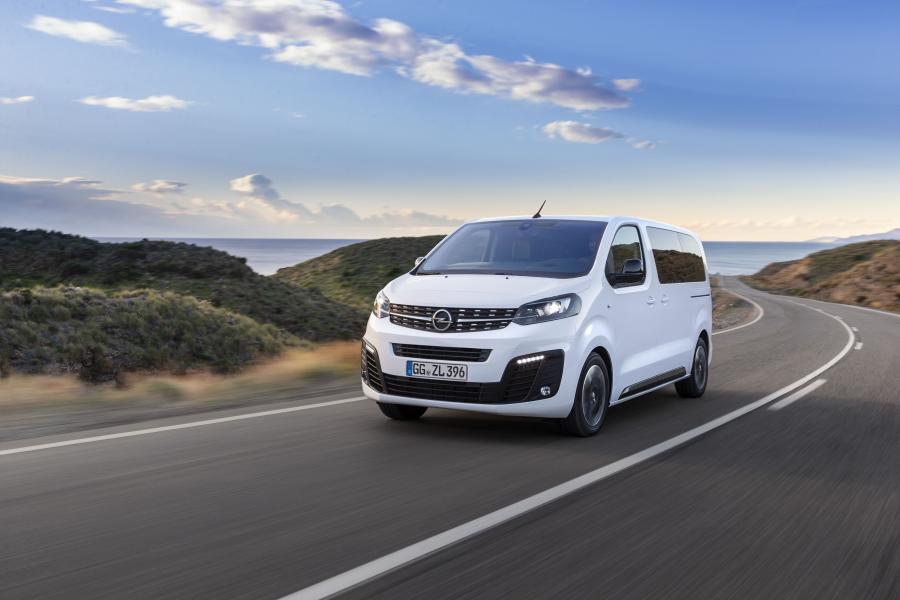  Opel Zafira Life Medium 2019 года  (фото 16 из 18)
